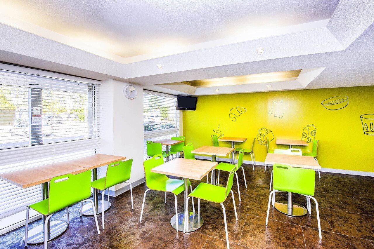 Ibis Budget Canberra Exterior photo