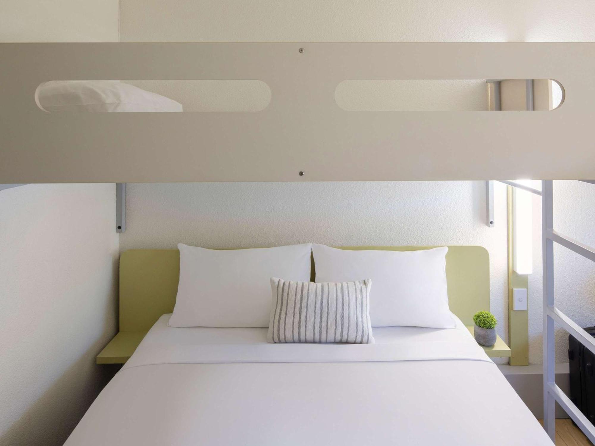 Ibis Budget Canberra Exterior photo