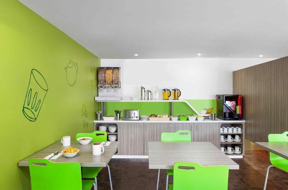 Ibis Budget Canberra Exterior photo