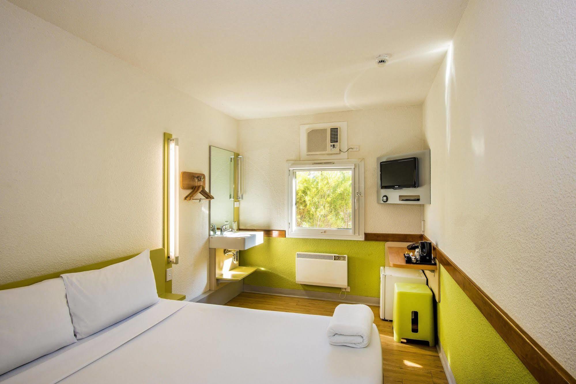 Ibis Budget Canberra Exterior photo